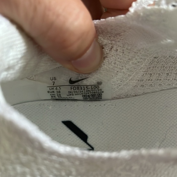 Women’s Nike Alphafly 3 (size 7) - Picture 4 of 5
